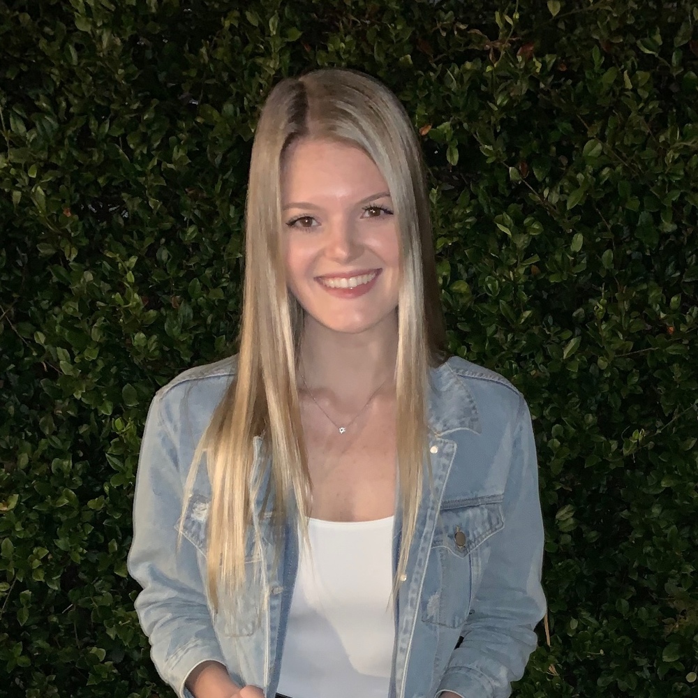 Meet your Posher, Caitlin